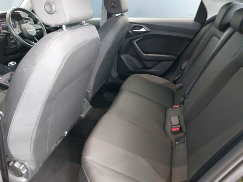 Audi A1 25 Tfsi Technik Black #6