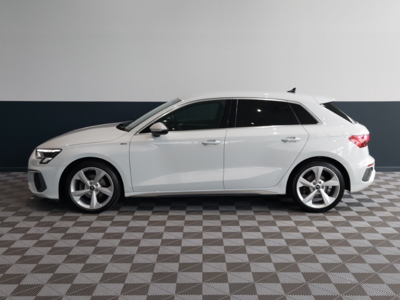 Audi A3 35 Tfsi S Line S Tronic White #4