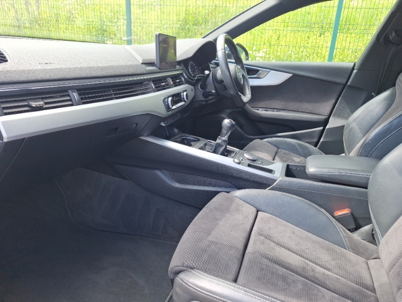 Audi A5 2.0 Tdi S Line Black #5