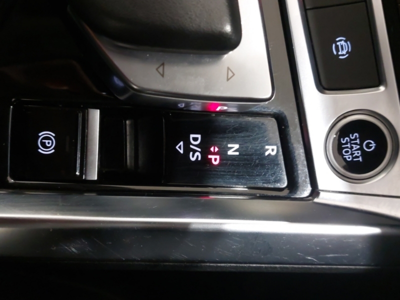 Audi E-tron 50 Technik Quattro 71.2Kwh Black #17