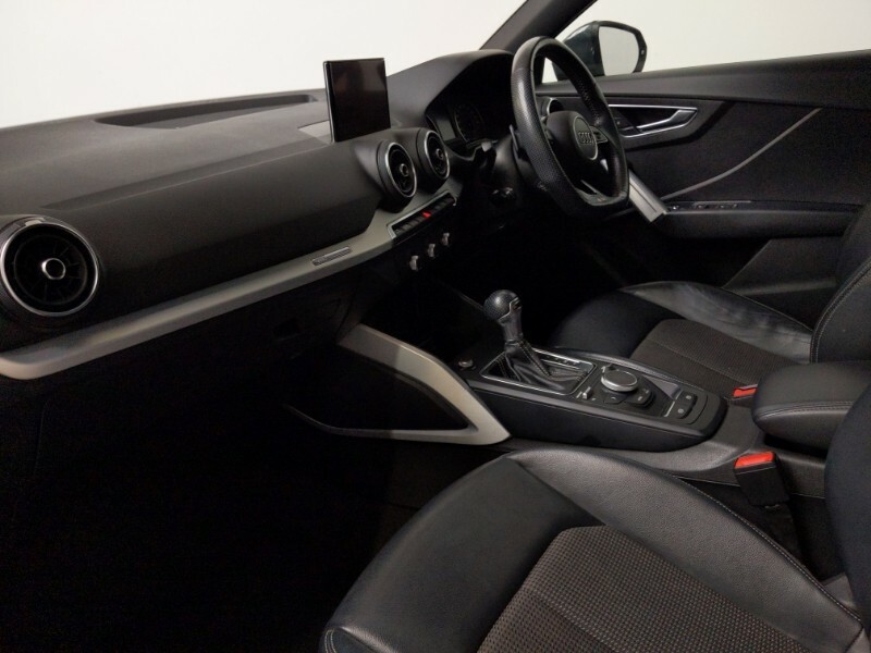 Audi Q2 35 Tfsi S Line S Tronic Grey #5