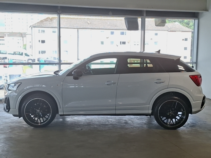 Audi Q2 35 Tfsi Black Edition S Tronic White #4