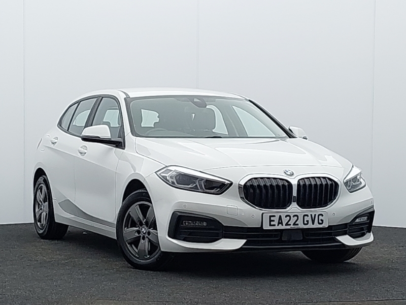 BMW 1 Series 118I 136 Se Live Cockpit Professional White