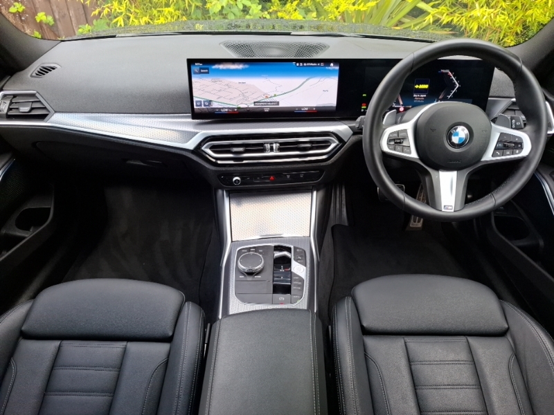 BMW 3 Series 320I M Sport Step Black #3