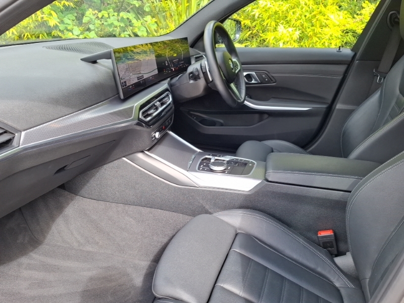 BMW 3 Series 320I M Sport Step Black #4