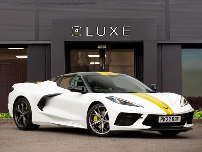 Chevrolet Corvette 6.2 White #14