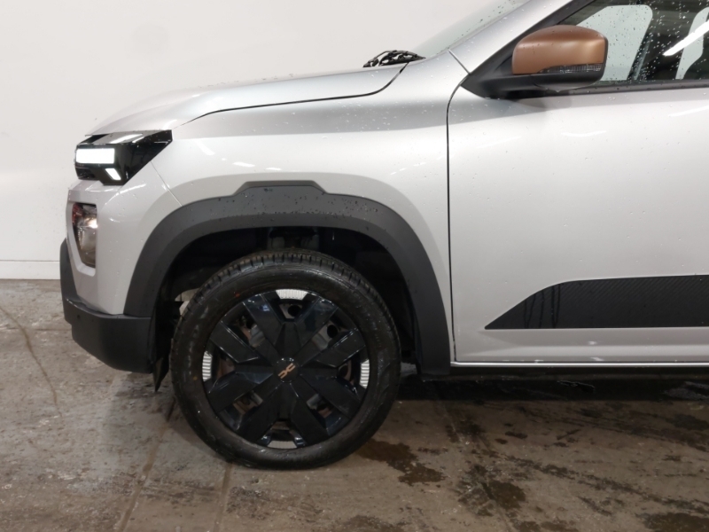 Dacia Spring 27Kwh Extreme 65 48Kw Red #19