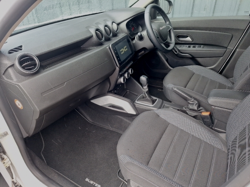 Dacia Duster 1.3 Tce 150 Journey Edc White #5