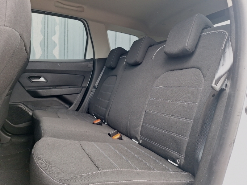 Dacia Duster 1.3 Tce 150 Journey Edc White #6