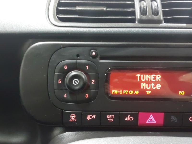Fiat Panda 1.2 Pop White #13