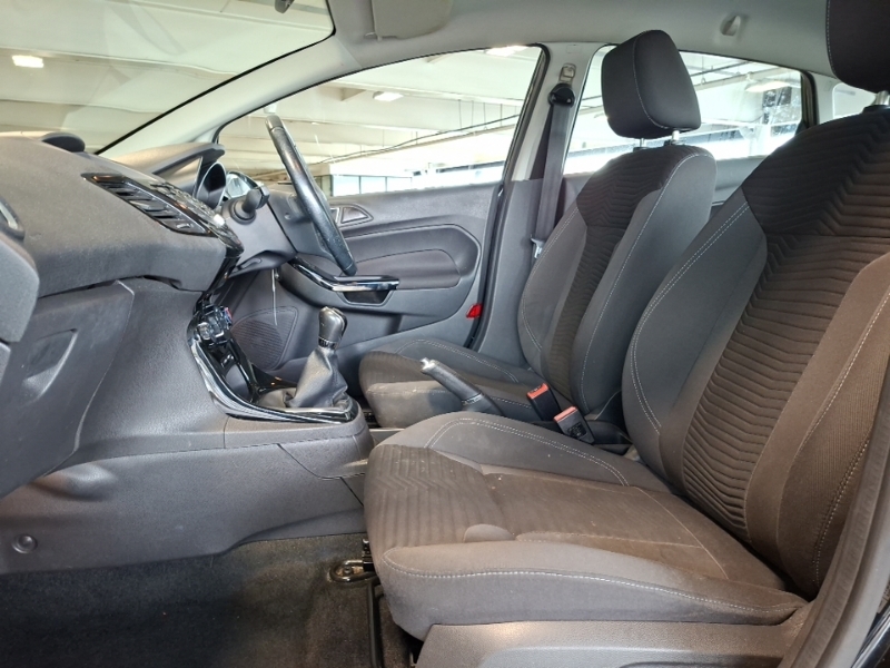 Ford Fiesta 1.25 82 Zetec NA17UGY Black #5