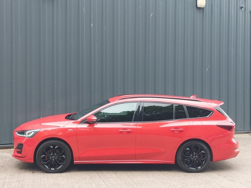 Ford Focus 1.0 Ecoboost Hybrid Mhev 155 St-line X LV23WRN Red #4