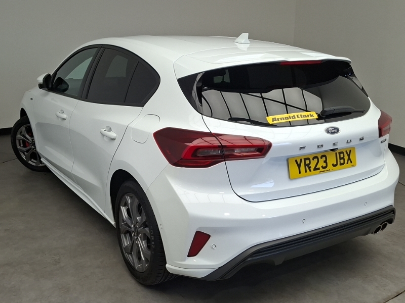 Ford Focus 1.0 Ecoboost Hybrid Mhev 155 St-line Edition YR23JBX White #2