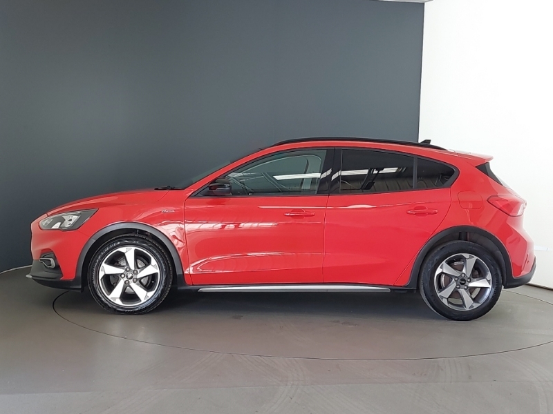 Ford Focus 1.0 Ecoboost 125 Active Edition Red #4