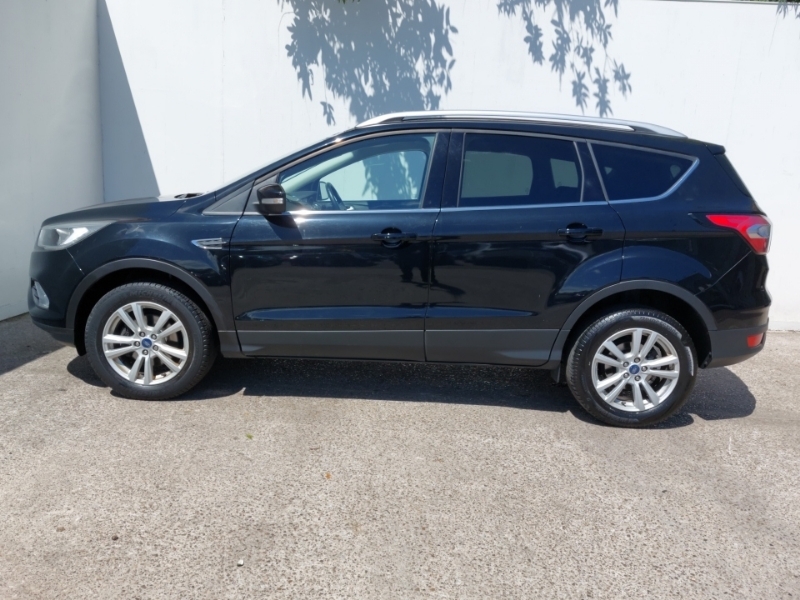 Ford Kuga Zetec Black #4