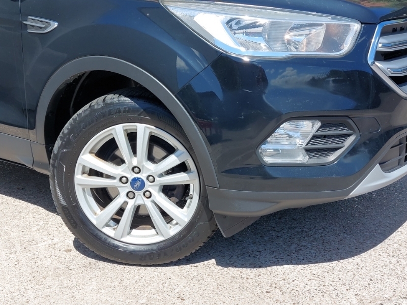 Ford Kuga Zetec Black #20