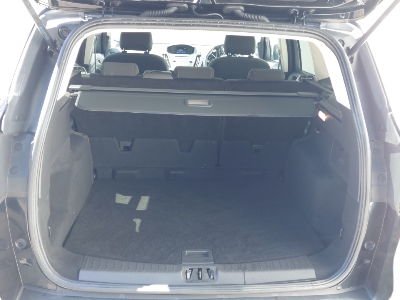 Ford Kuga Zetec Black #18