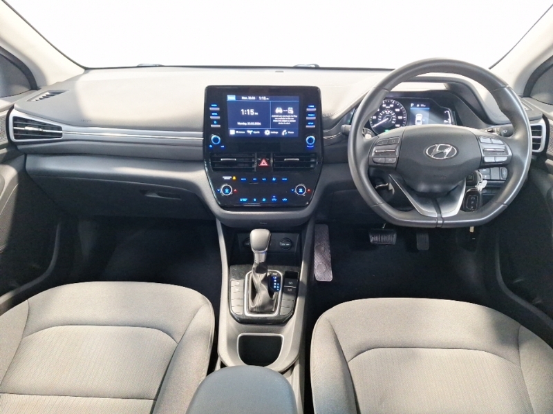 Hyundai Ioniq 1.6 Gdi Hybrid Se Connect Dct Black #3
