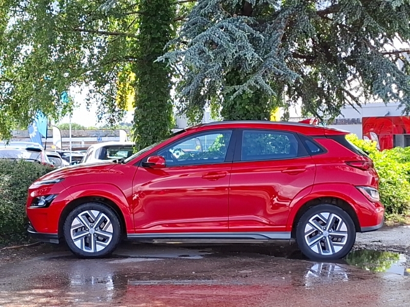Hyundai Kona 100Kw Se Connect 39Kwh Red #4