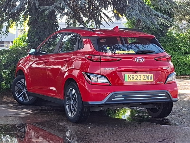 Hyundai Kona 100Kw Se Connect 39Kwh Red #2