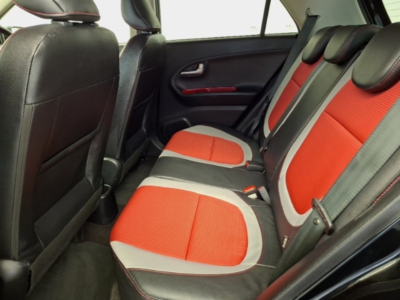 Kia Picanto 1.25 Sport Black #6