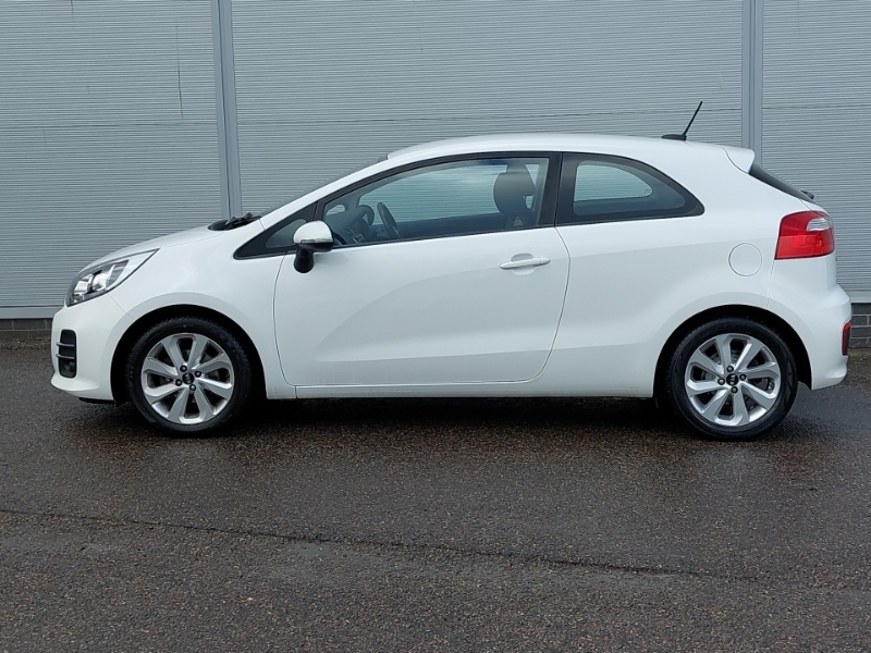 Kia RIO 1.25 2 White #4