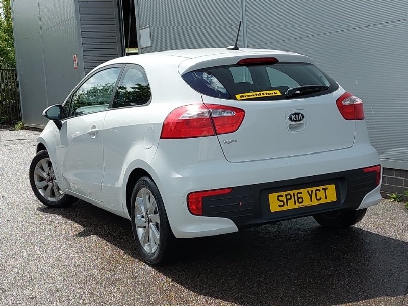 Kia RIO 1.25 2 White #2