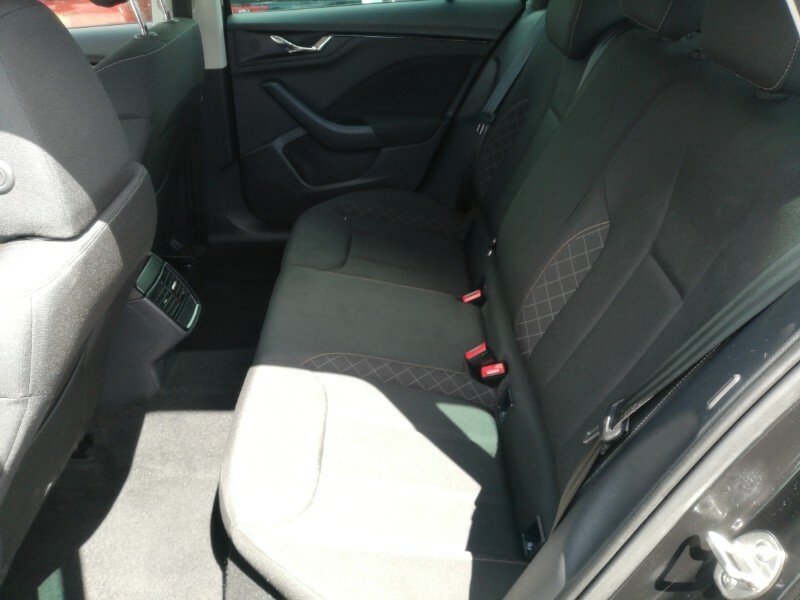 Skoda Kamiq 1.0 Tsi 95 Se Drive Black #6
