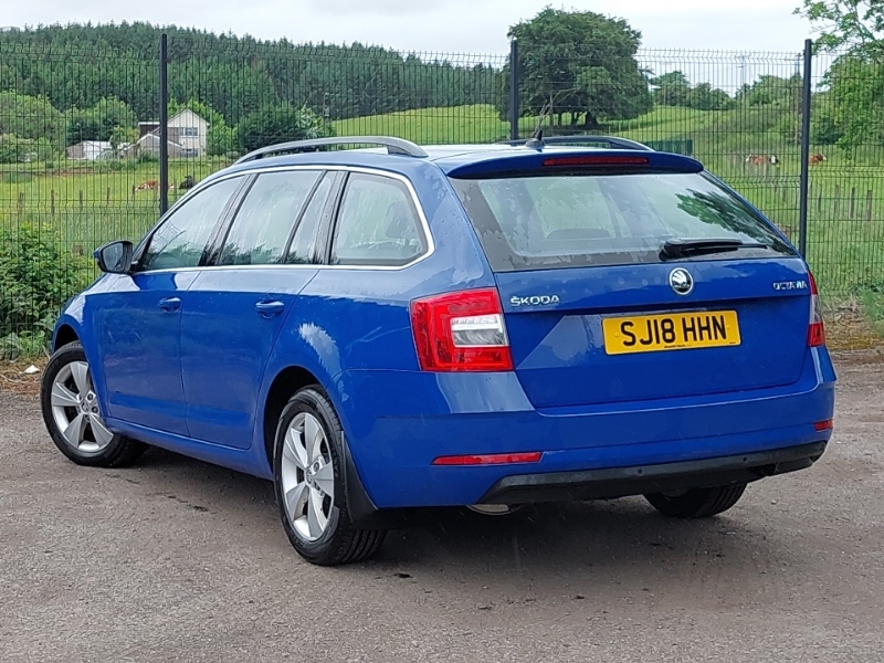 Skoda Octavia 1.5 Tsi Se Technology Blue #2