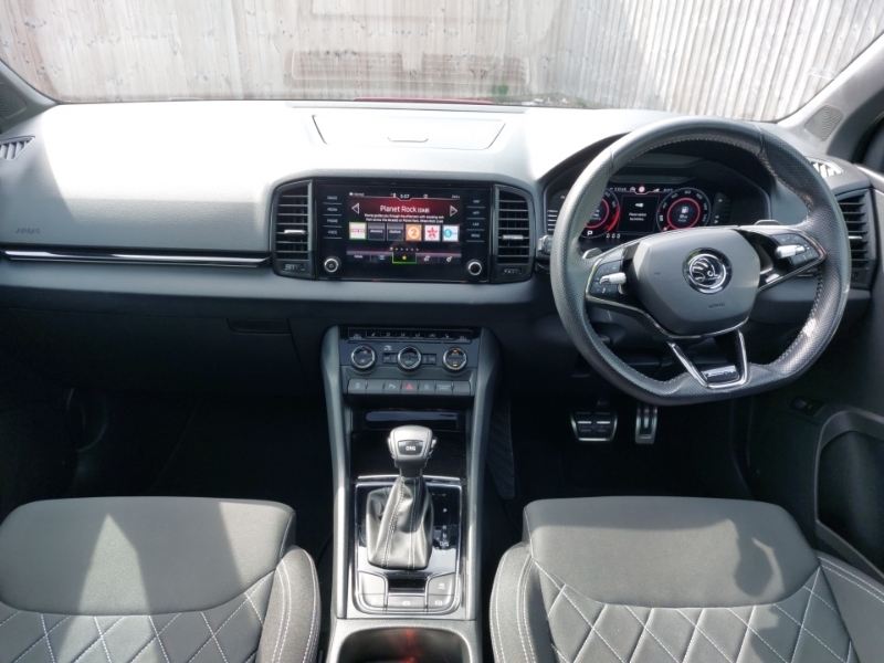 Skoda Karoq 1.5 Tsi Sport Line Dsg Red #3