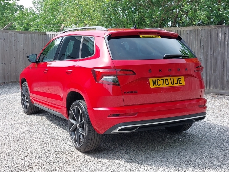Skoda Karoq 1.5 Tsi Sport Line Dsg Red #2