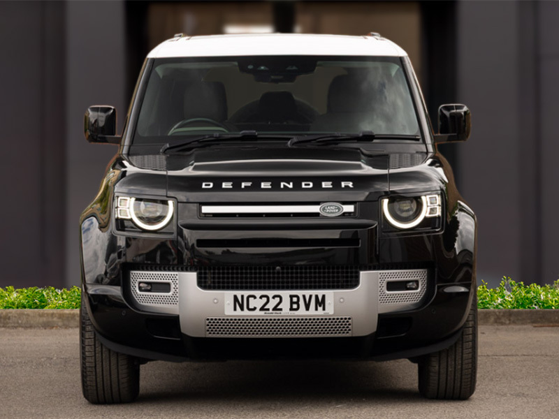 Land Rover Defender 110 Automatic Black #10