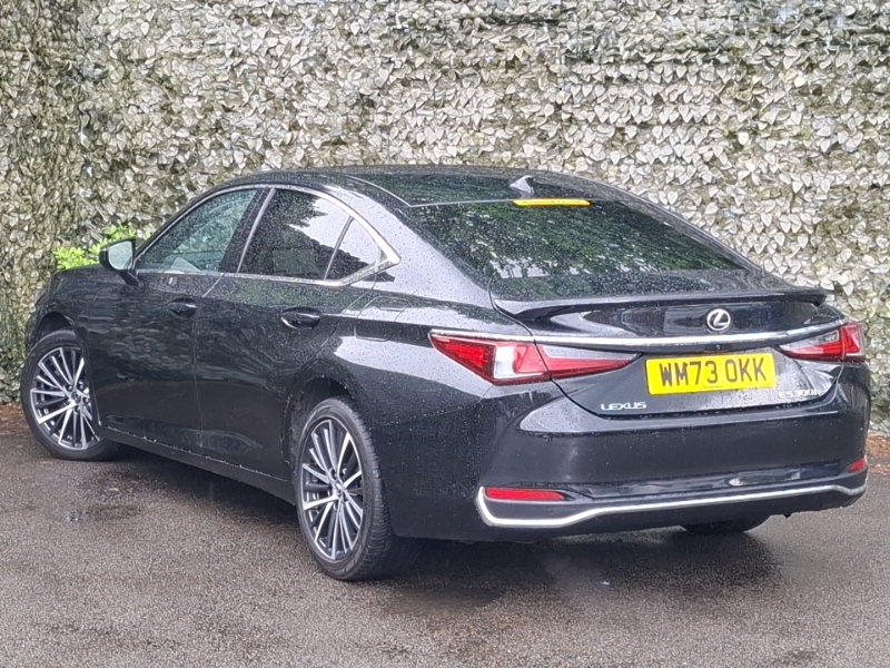 Lexus ES 300H 2.5 Cvt Black #2