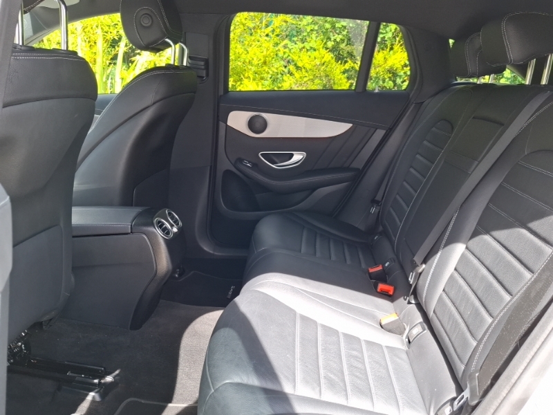 Mercedes-Benz EQC Eqc 400 300Kw Amg Line Edition 80Kwh Silver #6