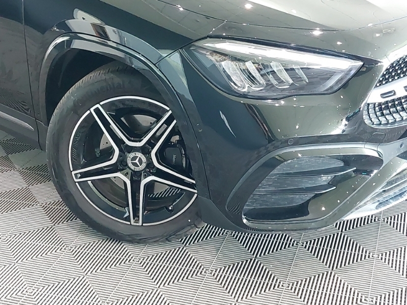Mercedes-Benz GLA Class 200 Amg Line Executive White #20
