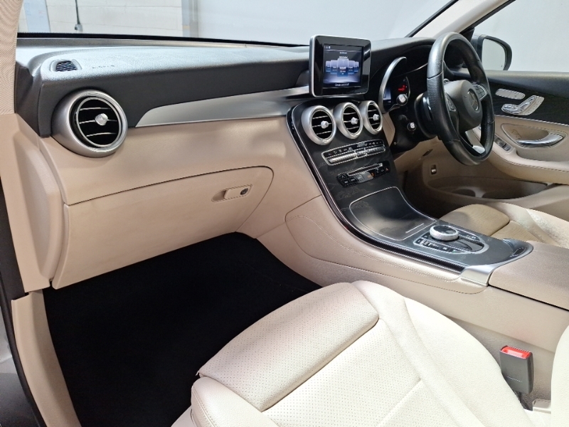 Mercedes-Benz GLC Class Glc 220D 4Matic Sport Premium 9G-tronic Grey #5
