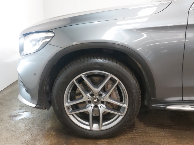 Mercedes-Benz GLC Class White #19