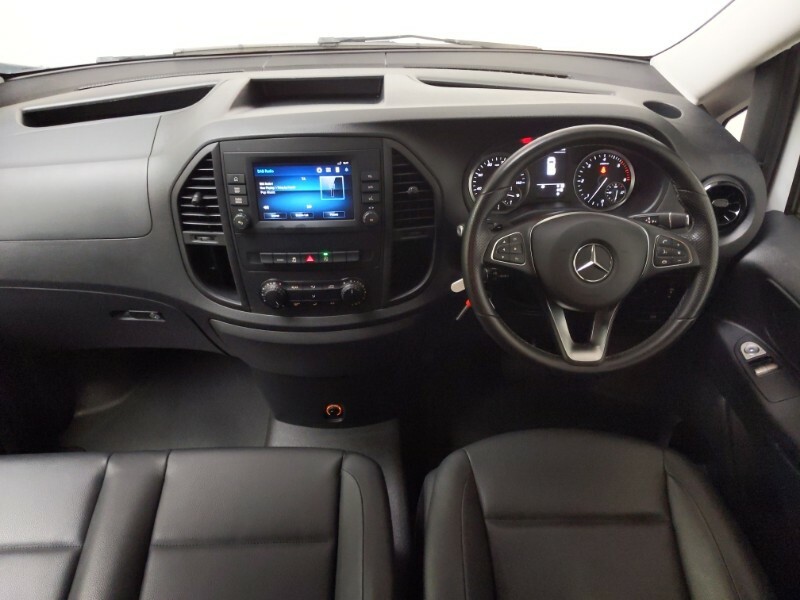 Mercedes-Benz Vito 114 Cdi Pro 9-Seater 9G-tronic KN24OJR White #3