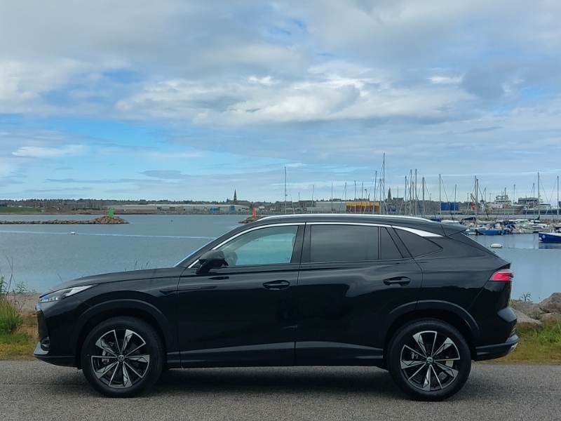 MG HS 1.5 T-gdi Se Black #4