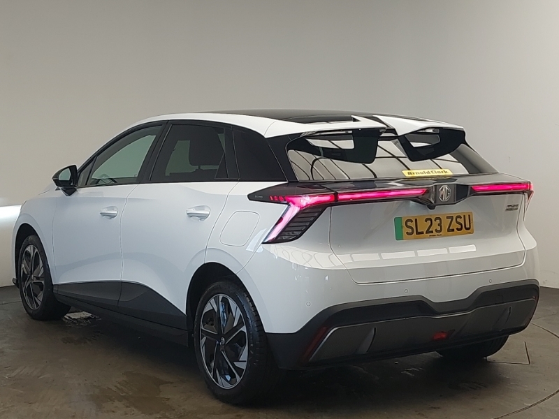 MG MG4 150Kw Trophy Ev Long Range 64Kwh White #2