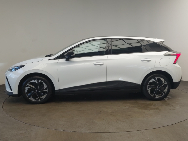 MG MG4 150Kw Trophy Ev Long Range 64Kwh White #4
