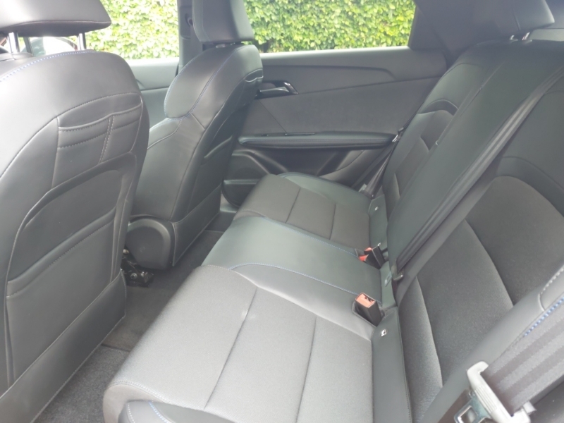 MG MG4 150Kw Trophy Ev Long Range 64Kwh Red #6