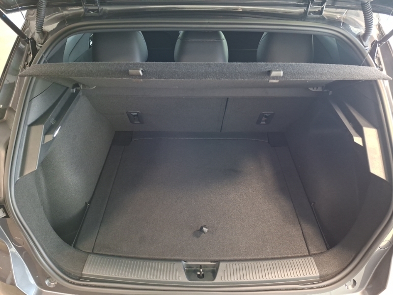 MG MG4 150Kw Trophy Ev Long Range 64Kwh Red #18