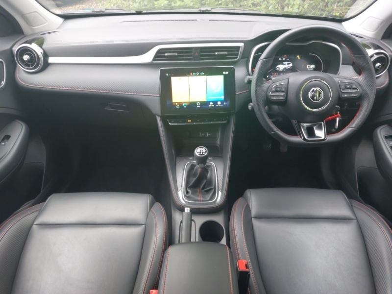 MG ZS 1.5 Vti-tech Exclusive Black #3