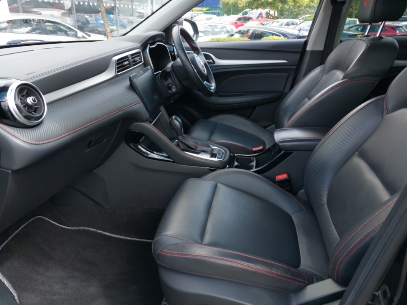 MG ZS 1.0T Gdi Exclusive Dct Black #5