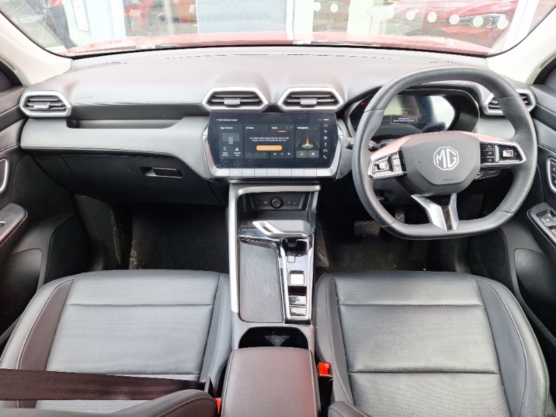 MG ZS 1.5 Hybrid Trophy Red #3