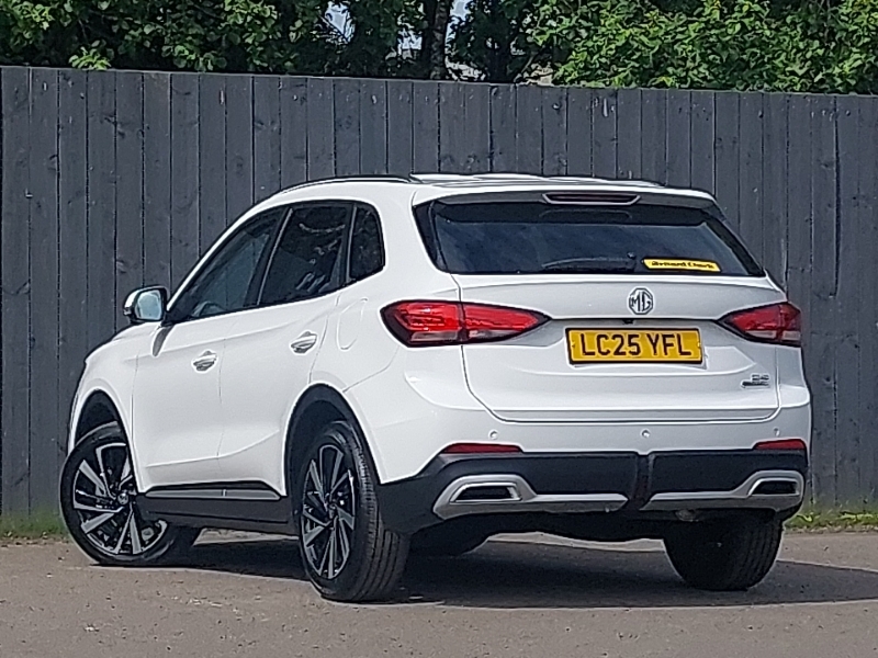 MG ZS 1.5 Hybrid Trophy LC25YFL White #2