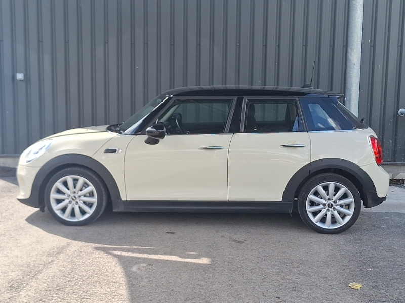 Mini Hatch 1.5 Cooper D YL67ZRF White #4