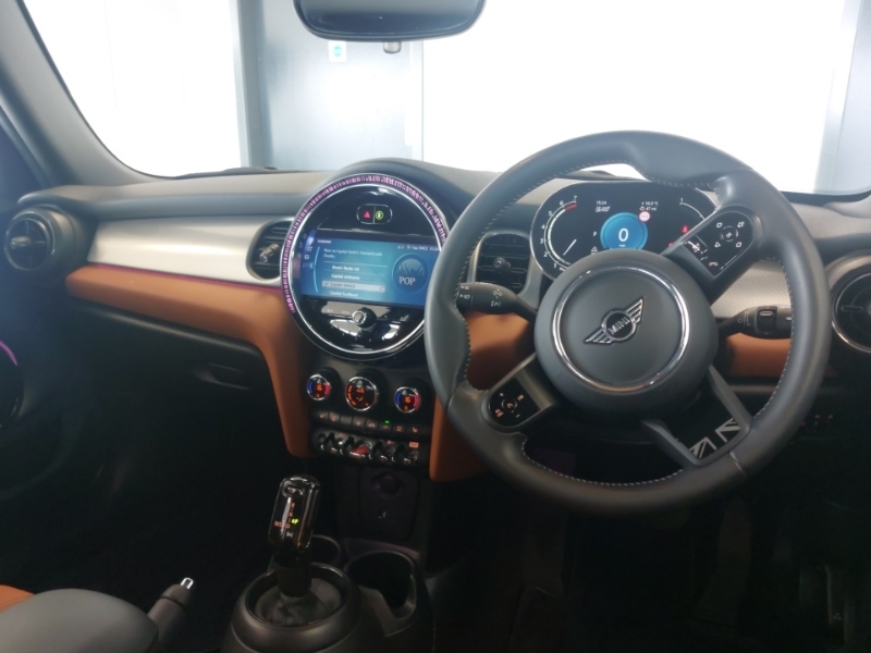 Mini Hatch 1.5 Cooper Exclusive Premium Black #4