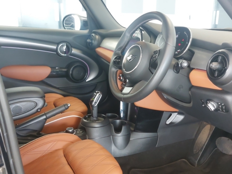 Mini Hatch 1.5 Cooper Exclusive Premium Black #6